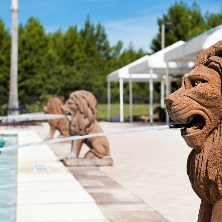 Monumental Hotel Orlando Williamsburg Экстерьер фото